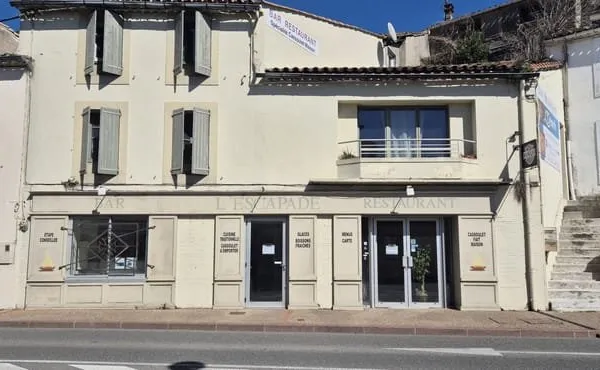 Immeuble mixte avec local commercial Emplacement premium f