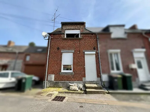MAISON À RÉNOVER SUR TRÉLON