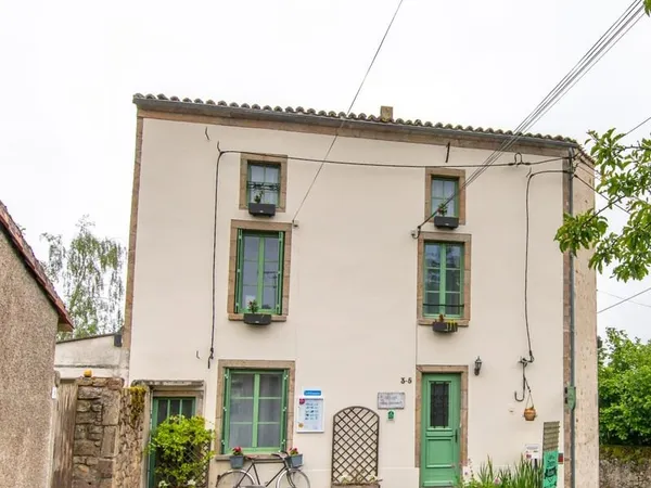Maison de caractère avec potentiel d'activité au sein de Ti