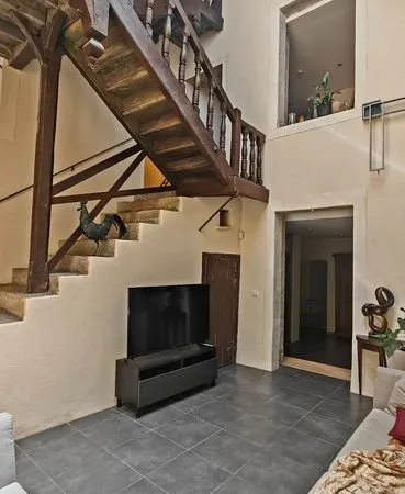 DOLE : grande maison de ville avec garage et terrasse