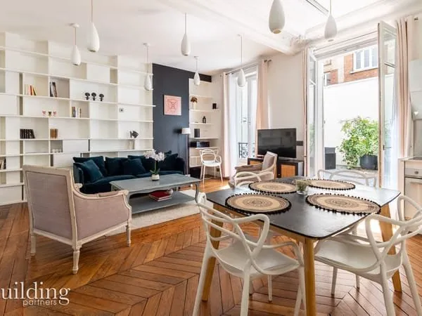 Paris 17e Batignolles ? Appartement 3 pièces de 74 m² avec terrasse privative de 25 m²