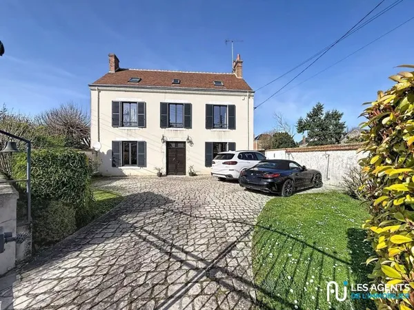 Maison de maître proche du bourg