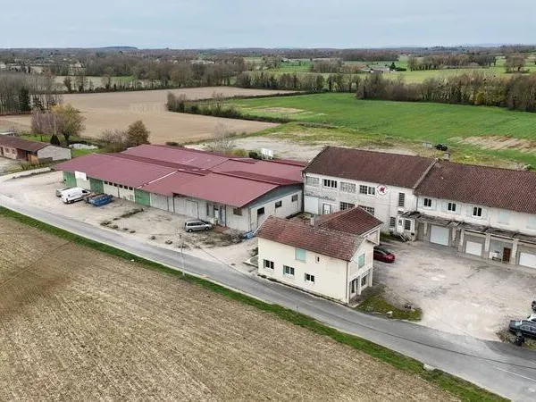 Immeuble 244 m²