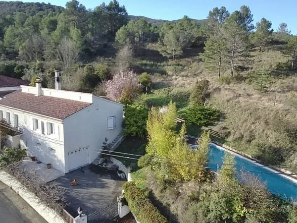 QUILLAN PROCHE- Grande Maison familiale 200m2 avec piscine,