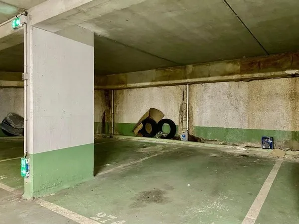 Parking 11 m²