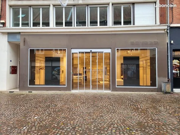 Local commercial 433 m²