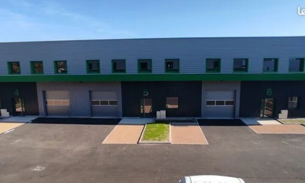 LOCAL D'ACTIVITE 230 m² TIGNIEU JAMEYZIEU