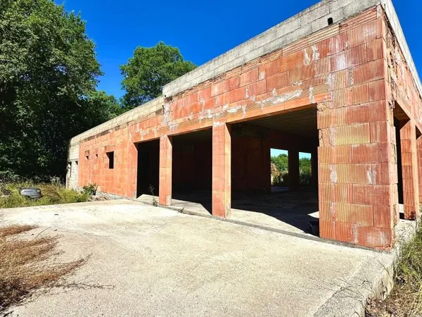 Maison 1 pièce 160 m²