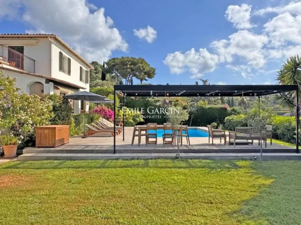 A louer, Mougins, propriété moderne entièrement rénovée, 4 cham