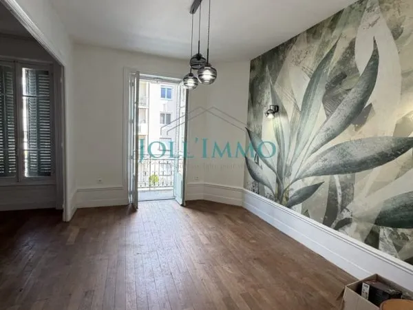 APPARTEMENT PLEIN CENTRE VILLE ANNONAY