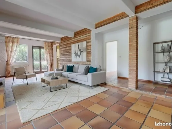 Maison 5 pièces 190 m²