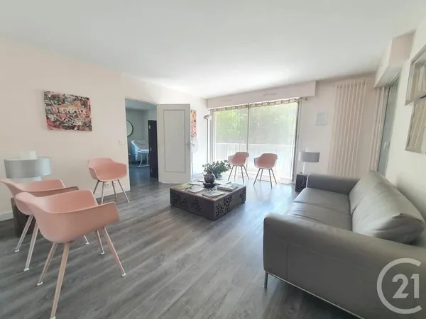 Appartement 5 pièces 107 m²