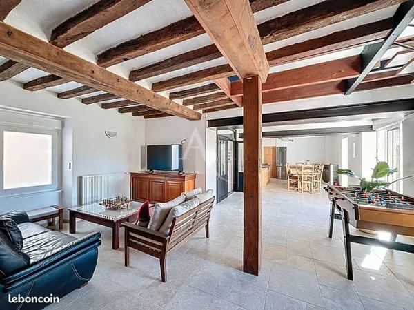 Maison 6 pièces 186 m²