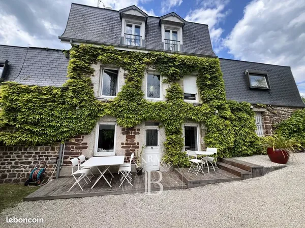 Maison 8 pièces 222 m²
