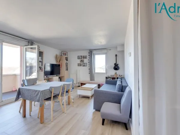Appartement 3 pièces avec BALCON + BOX