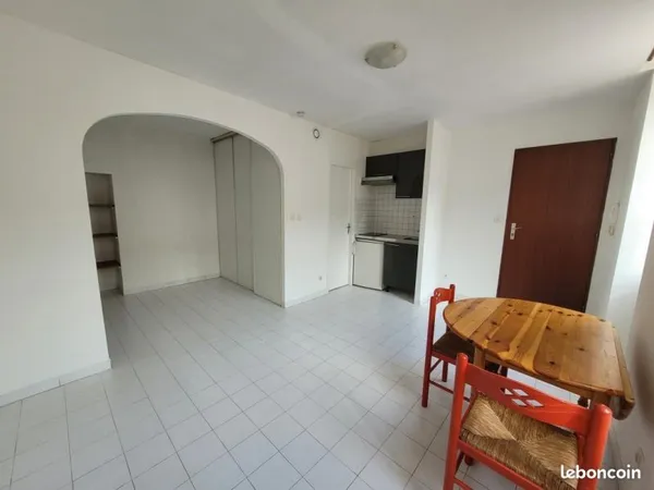 Studio 1 pièce 21 m²