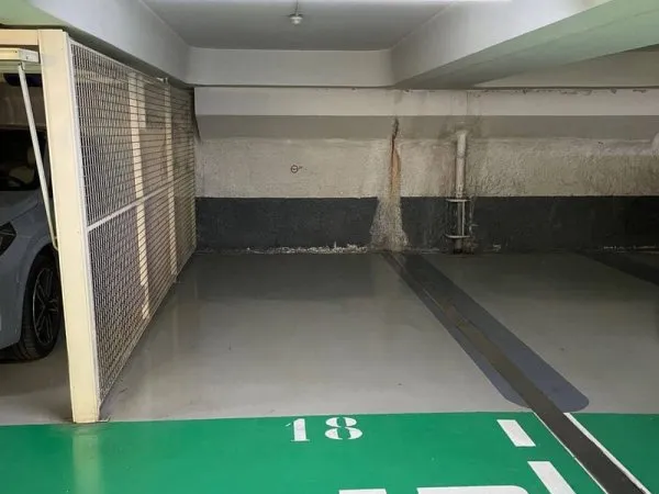 Parking 12 m²