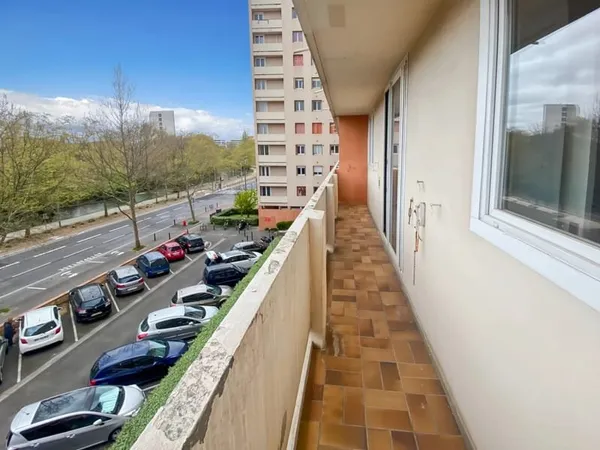 TOULOUSE RAISINS - T3 55 M² AU 3EME ETAGE AVEC BALCON
