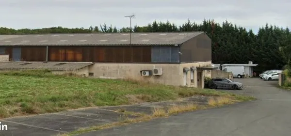 Entrepôt 180m²