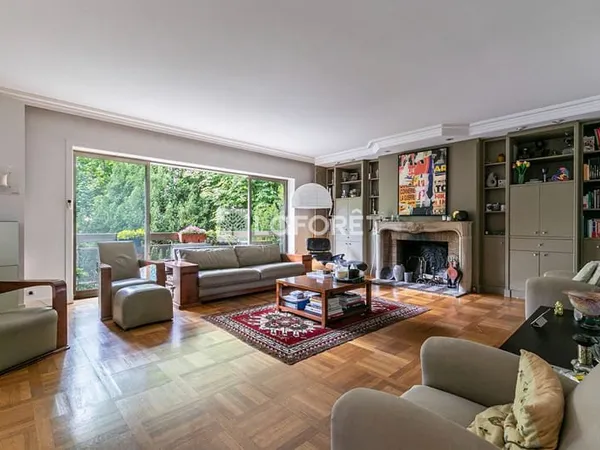 Appartement 6 pièces 193 m²