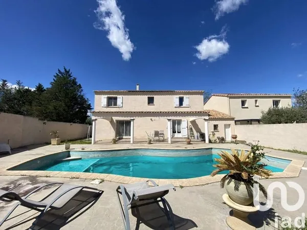 Maison 8 pièces 195 m²