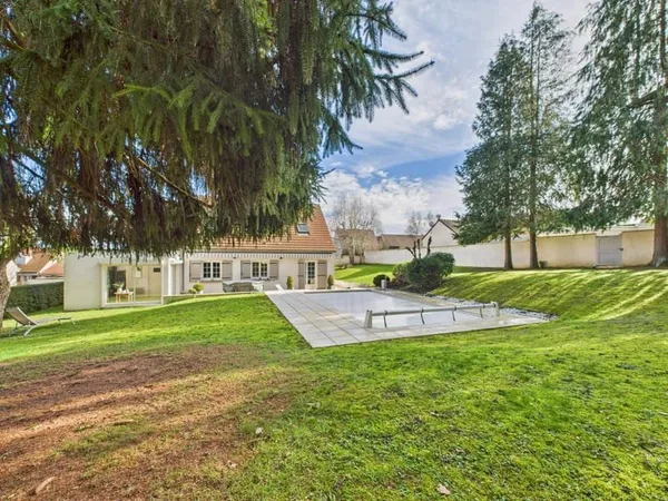 Maison 7 pièces 131 m²