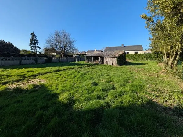Terrain 330 m²