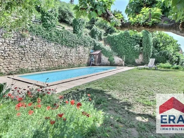 Maison 5 pièces 178 m²