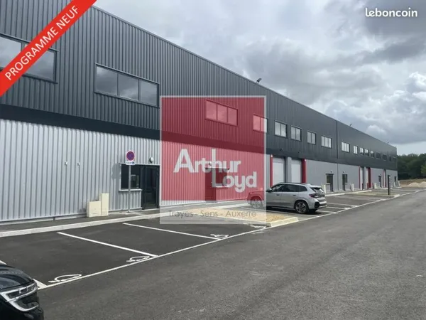 ENTREPOT - LOGISTIQUE 4723 m² AUXERRE