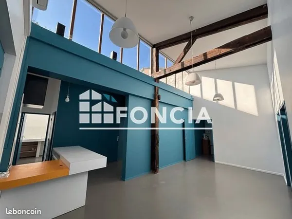 Local commercial 130 m²