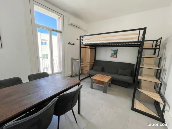 Studio 1 pièce 22 m²