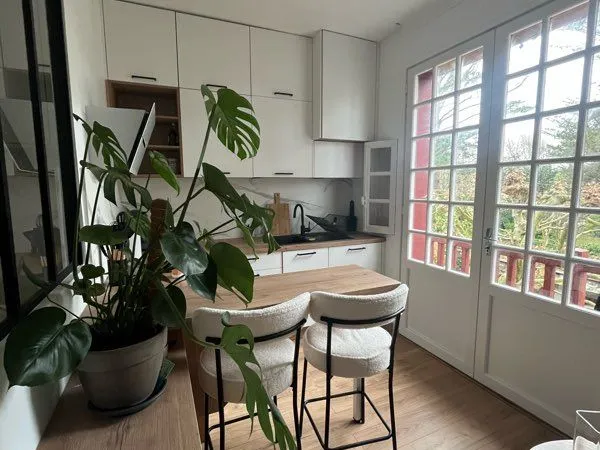 Location Studio bis (avec chambre séparée) mai/ juin Biarritz centre 500m grande plage