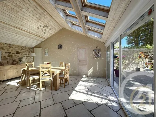 Maison 7 pièces 151 m²