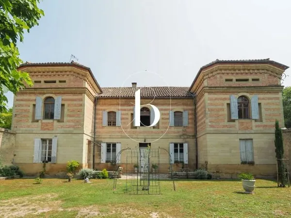 Château 15 pièces 480 m²