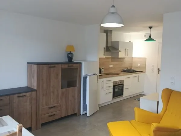 Studio neuf meublé à vendre Savenay avec locataire