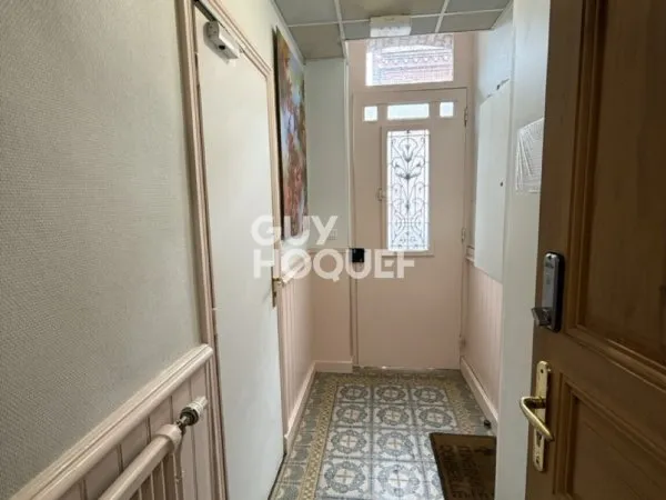 SAINT PIERRE - IMMEUBLE DE RAPPORT D'ENVIRON 95M² COMPRENANT 5 LOTS