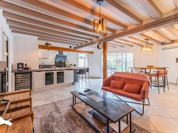 Maison 4 pièces 144 m²