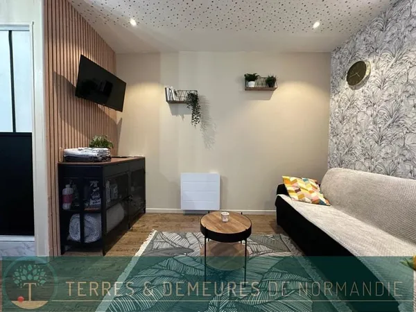 Charmant studio de 17.11m² rénové et meublé en centre ville de D