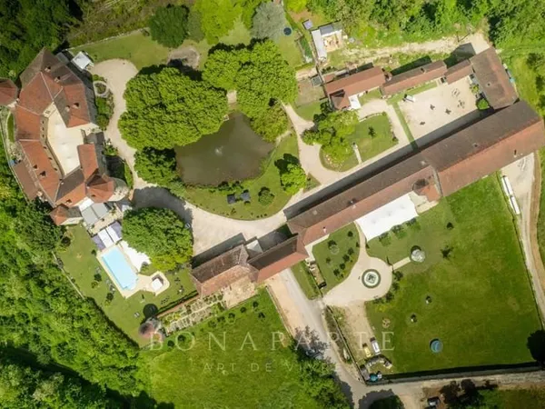 Château d'Exception aux - Domaine Hôtelier 4 & Événementiel