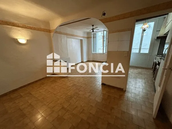 BRIGNOLES - Petit budget pour cet appartement à rénover