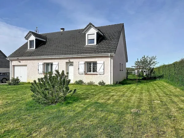 Maison d'habitation vivable de plain-pied ,4 chambres ,au calme .