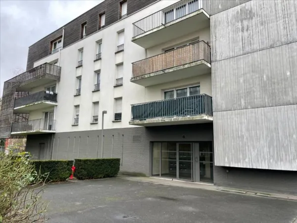 TOURCOING - Pont Hydraulique limite MOUVAUX - Type 2 avec balcon