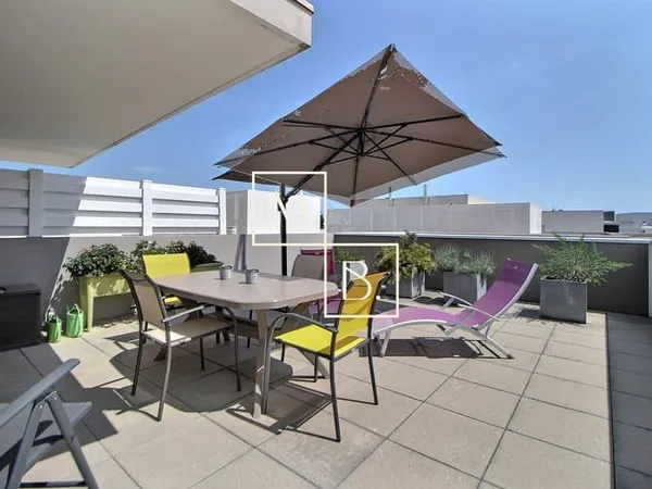 Montpellier, OVALIE, Appartement toit terrasse 4 pièces de 9