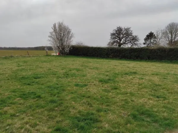 Terrain 1100 m²