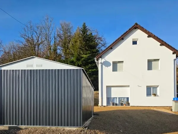 Maison avec revenu locatif – T3 loué 600 €/mois – 152 m² – terrain