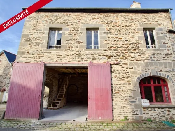 AU CALME / IMMEUBLE 130m2 / À RENOVER