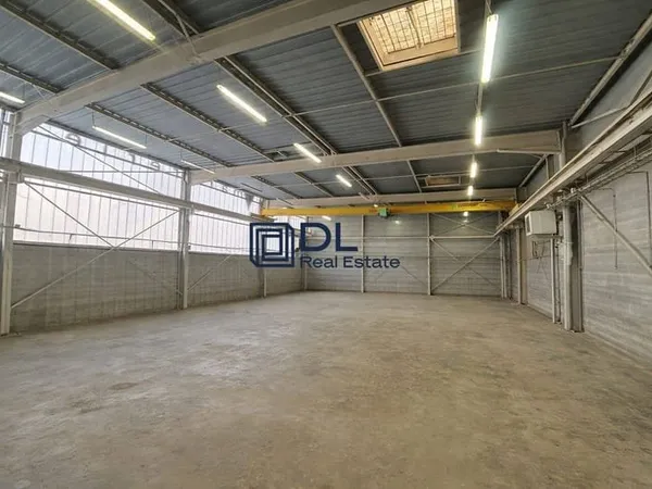 Entrepôt 860 m²