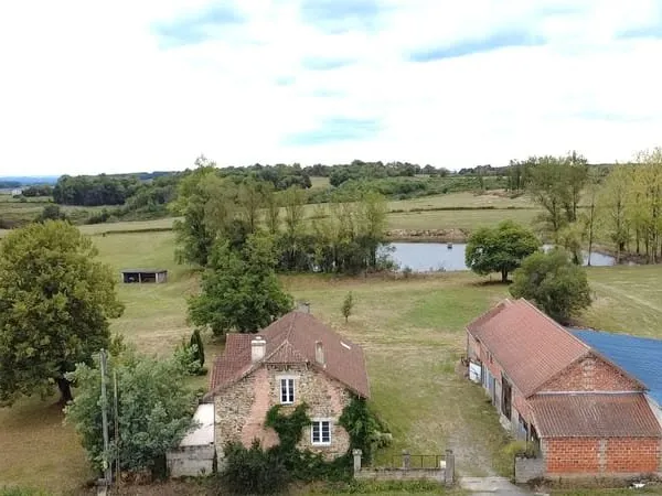 Maison 165 m2 / grange / garage /étang / terrain 9 hectares