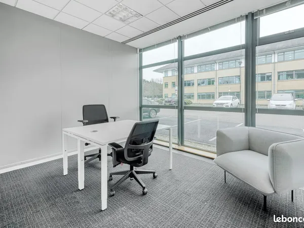 Bureau privé à louer pour 2 personnes à Paris, 29 Rue Blanche