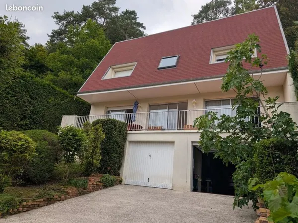 Villa 8 pièces 163 m²